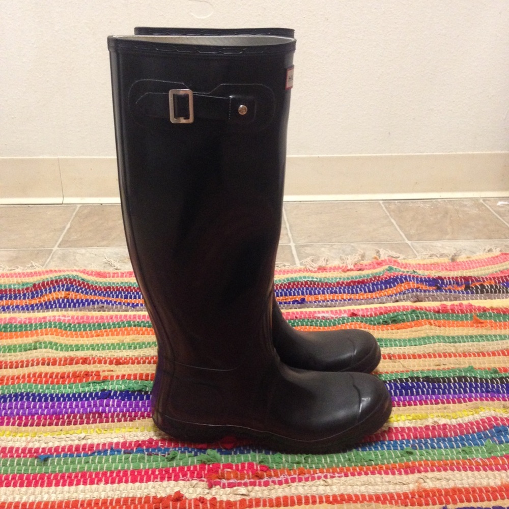 Hunter Tall Black Glossy Boots - Picture 3 of 8